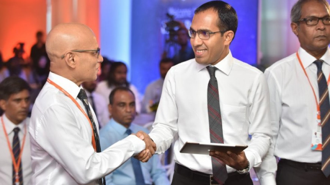 Dhiraagu - Free Access to Government Network