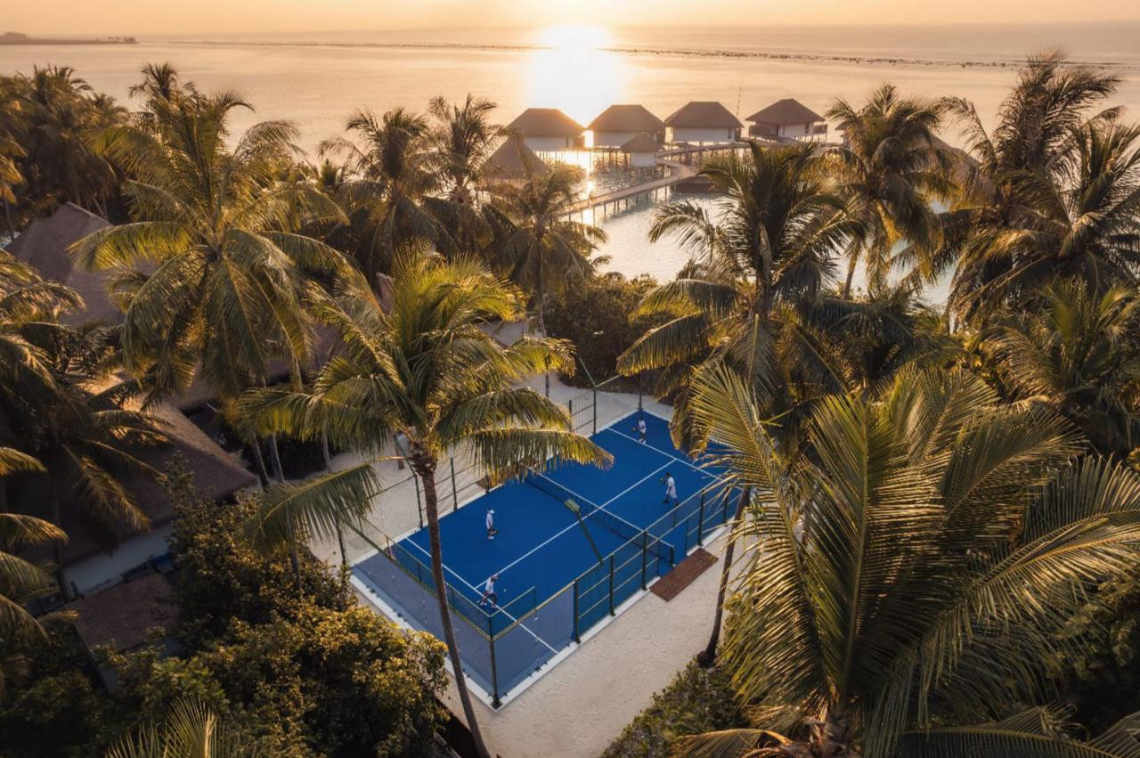 COMO Maalifushi Partners with Rafa Nadal Academy for Padel Tennis Camp