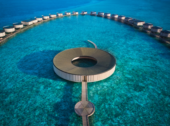The Ritz-Carlton Maldives, Fari Islands Illuminates the Festive Season