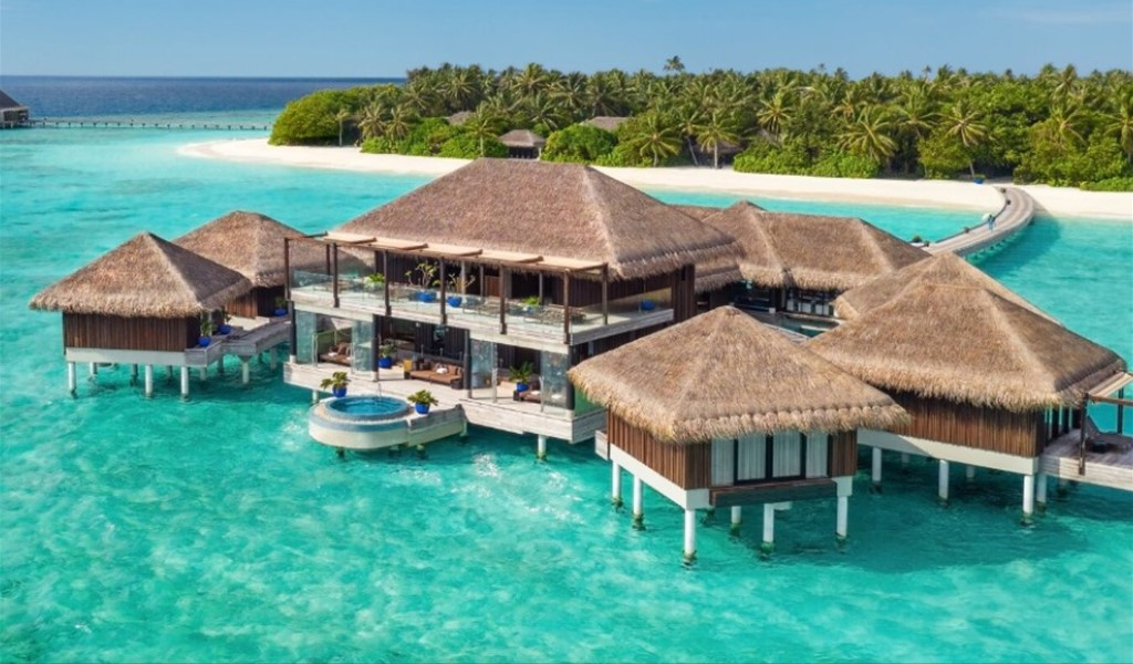 The Gorgeous Velaa Private Island Stuns This Year with CNT Reader’s Choice Awards