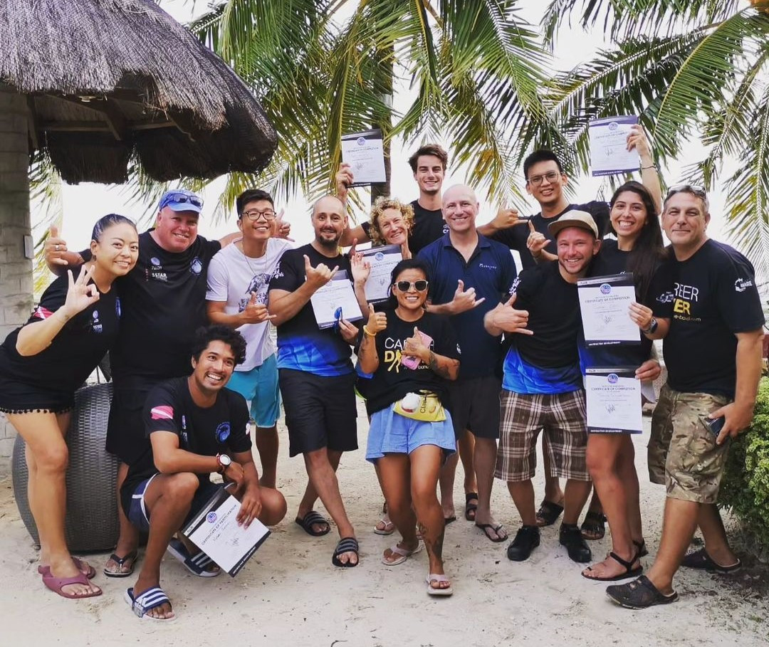 Dive into Excellence: Maldives Welcomes First PADI Five Star Academy