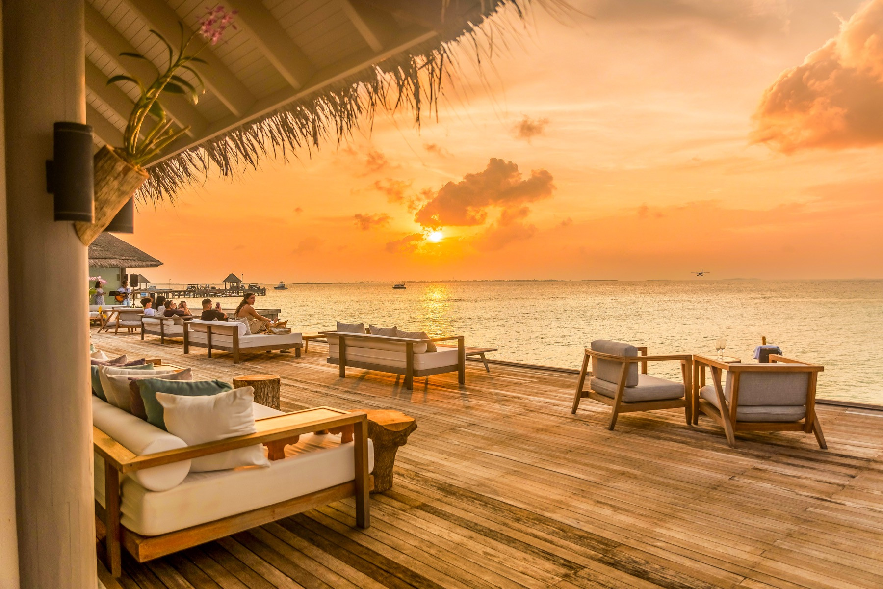 JA Manafaru Unveils Veli Bar: A Northern Oasis for Culinary Delights Overwater