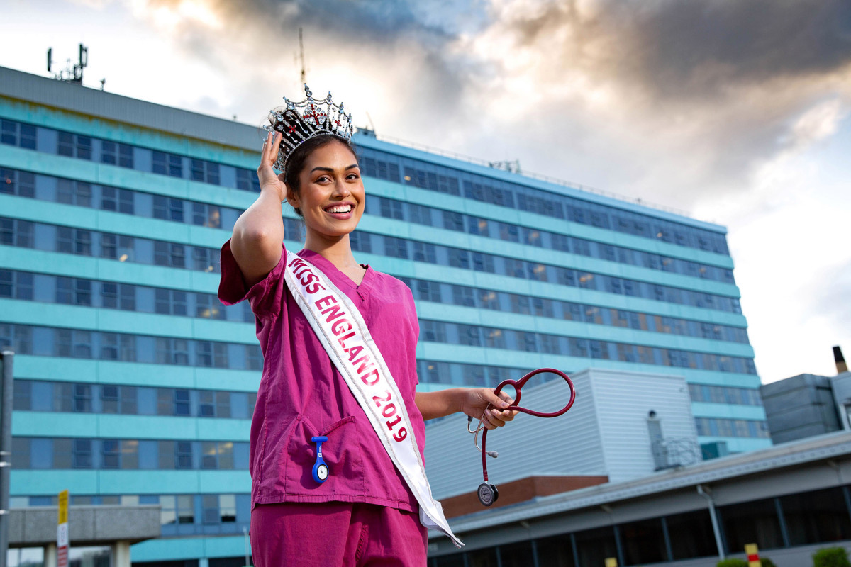 Miss England Give Up Her Crown to Return as Doctor