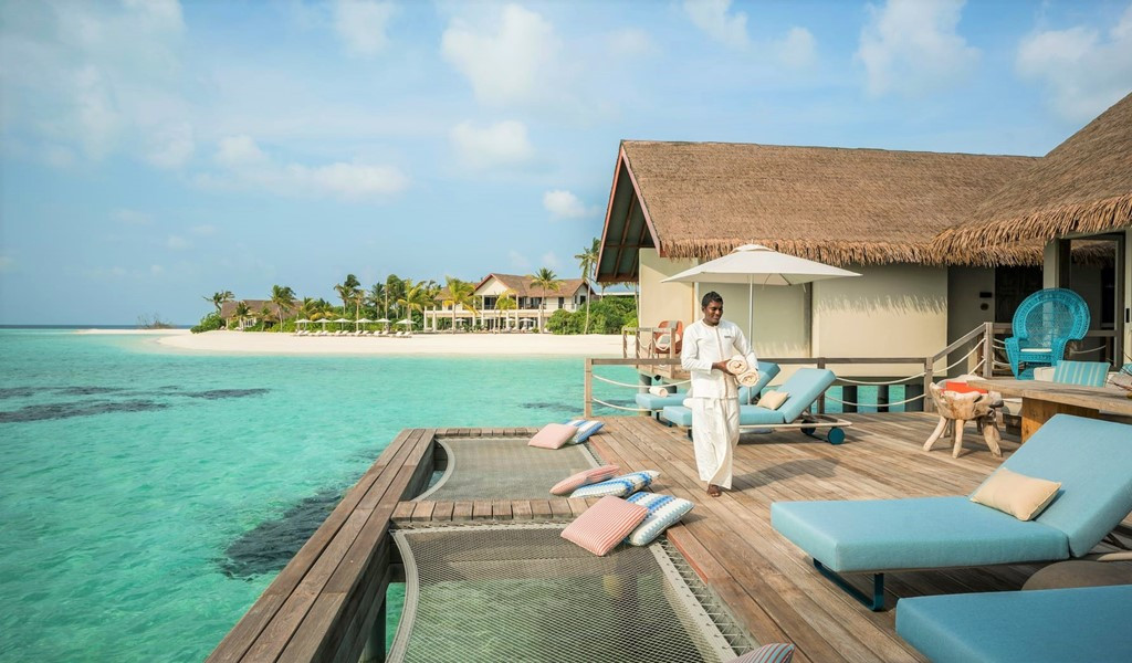 Vertis Aviation Partners with Four Seasons Maldives Marking A Decade of Service