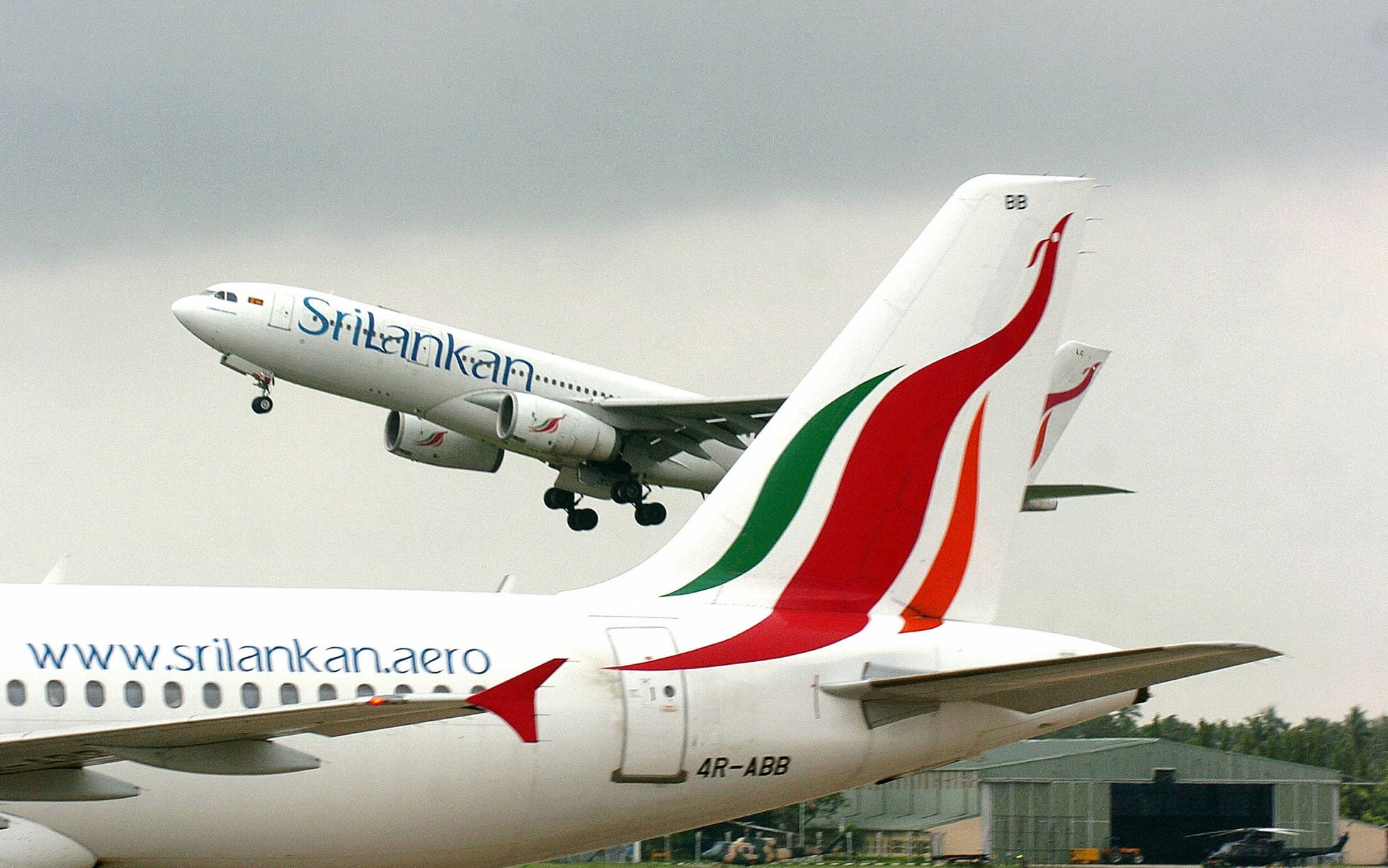 SriLankan Airlines Suspends Flights to Maldives