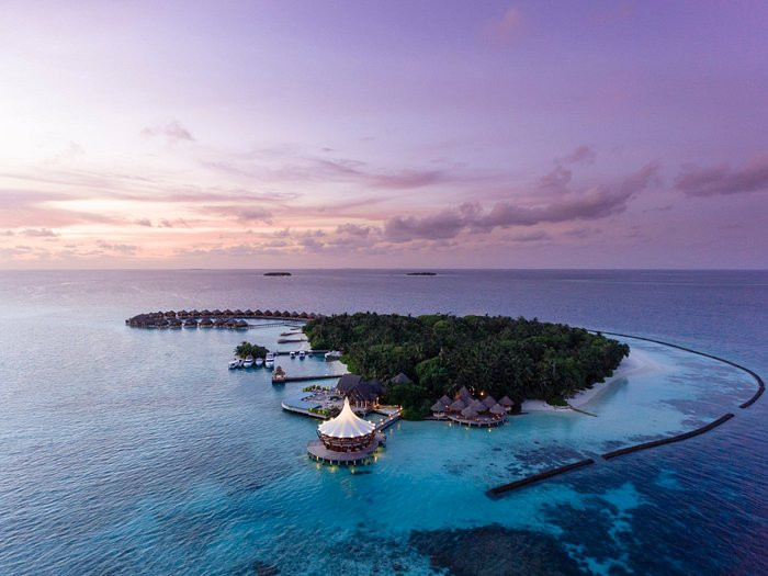 Celebrate 50 Years of Baros Maldives: An Iconic Festive Season Awaits!