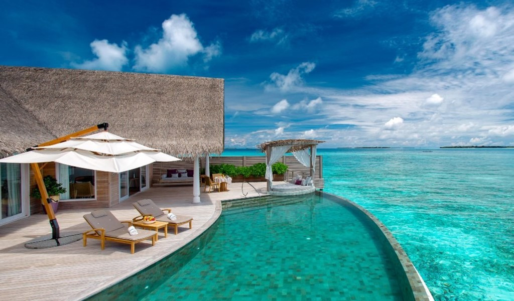 6 Wonderful Treats for Your Special Getaway in Milaidhoo