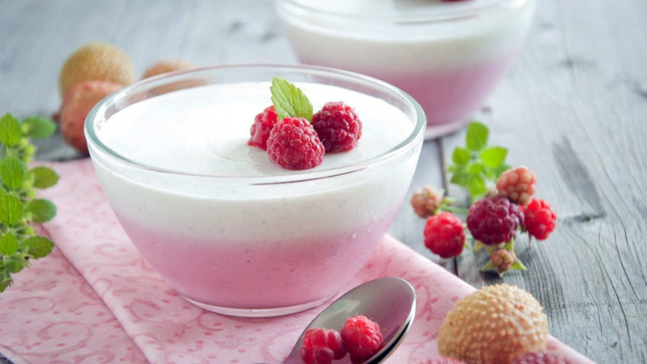Summer Raspberry Pudding Recipe by Coco Bodu Hithi