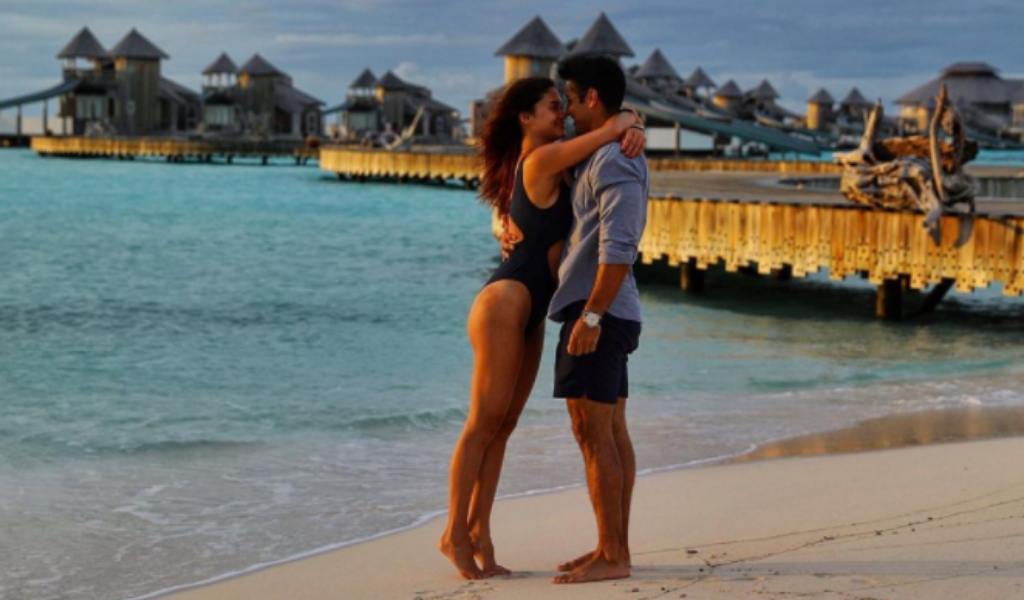 Looks like Jeremy Jauncey Knows the Perfect Romantic Getaway for Miss Universe 2015