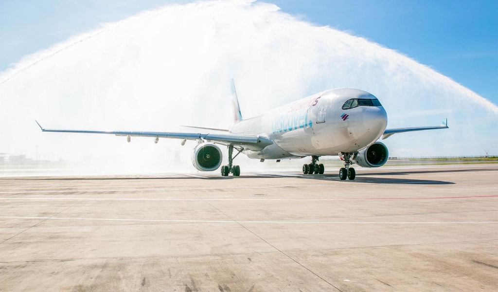 Water Salute for First Ever Eurowings Discover Flight in the Maldives