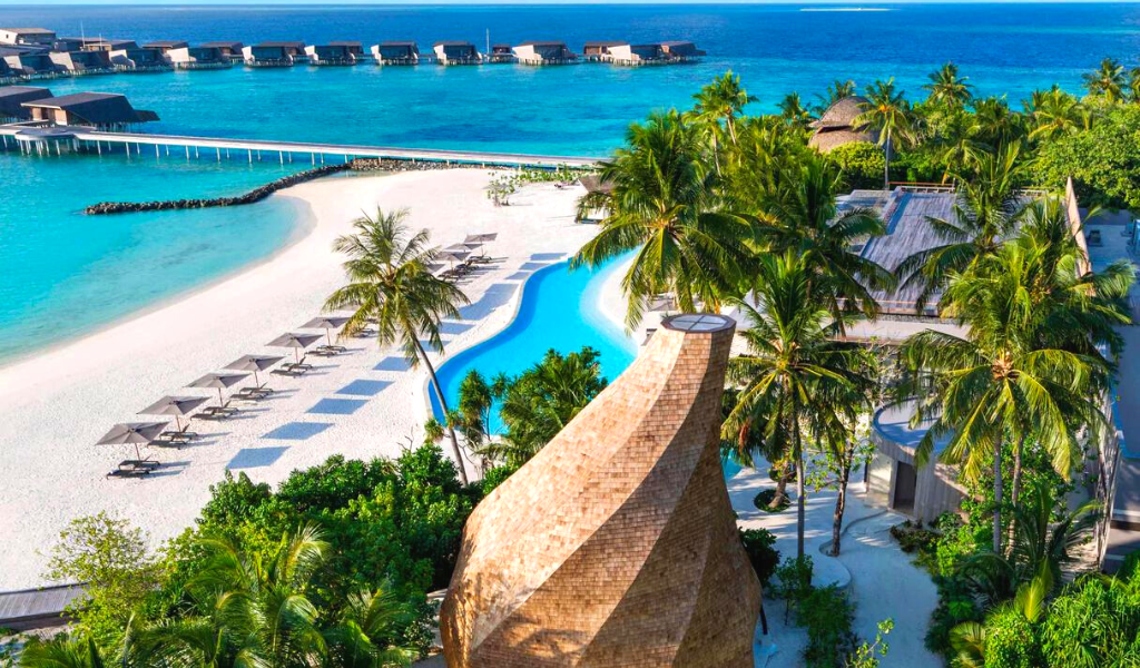 Don’t Miss Out on These Exclusive Offers from St Regis Vommuli – Maldives!