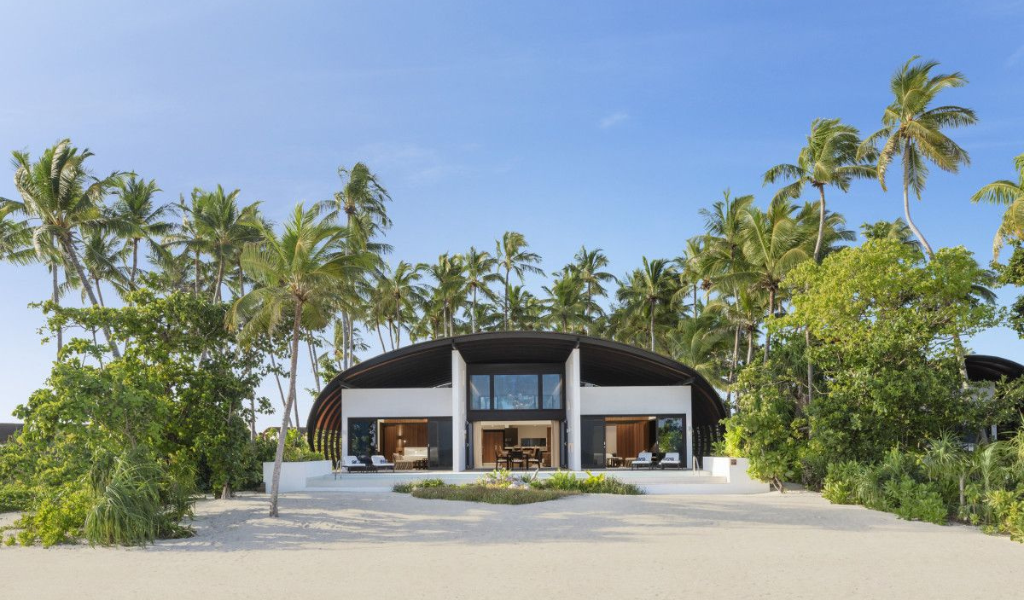 Dreamy Maldives Villas: Marriott Bonvoy's Exclusive 2 & 3 Bedroom Rewards Offer