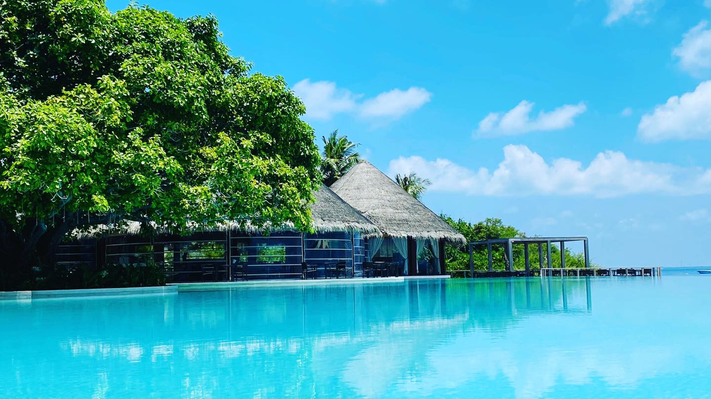 6 Incredible Offers at Dusit Thani Maldives to Be Excited For!