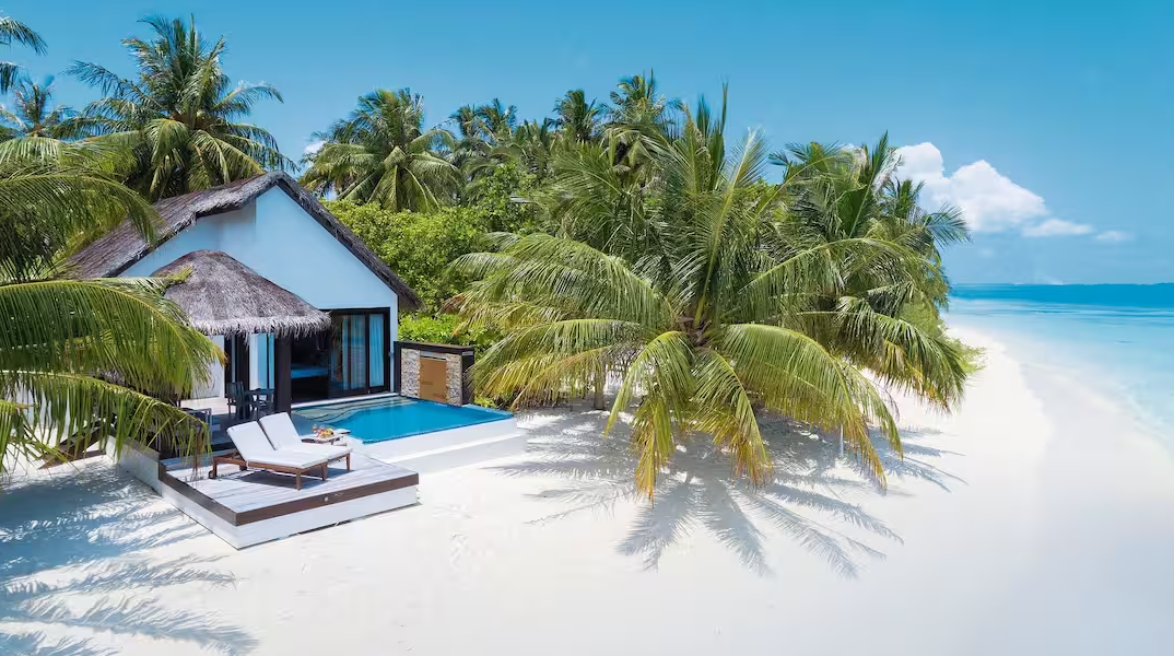 Bandos Maldives Rings in the New Year with a 13-Day Tropical Fiesta!