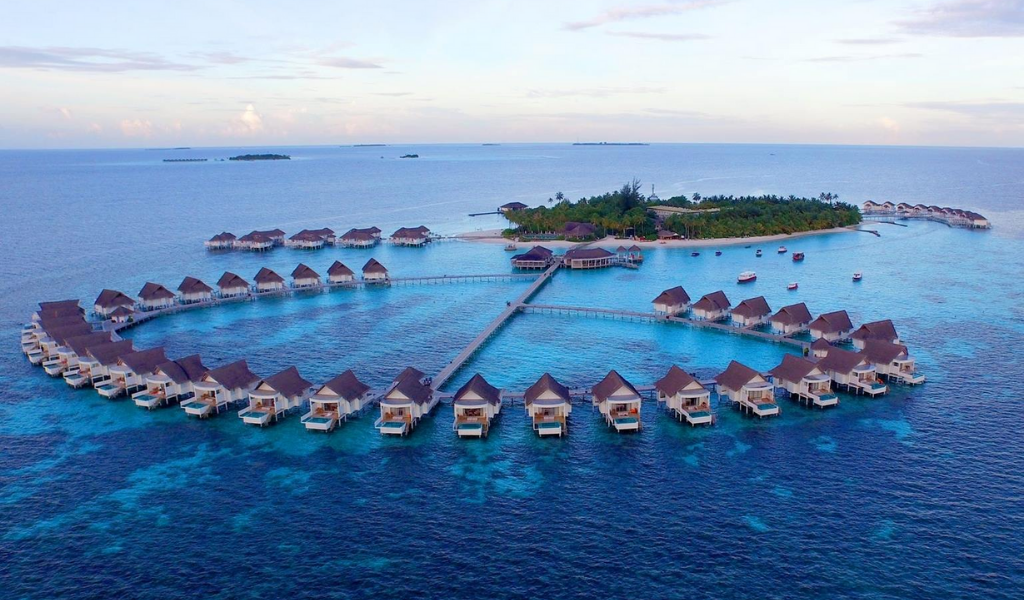 Discover South Ari Atoll, Where Centara Grand Proudly Wears its Luxury 5-Star Crown