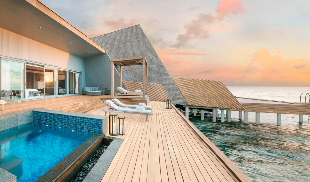 An Ultra-Luxe Vacay in Maldives’ Largest Overwater Villa Is Worth $25000 Per Night