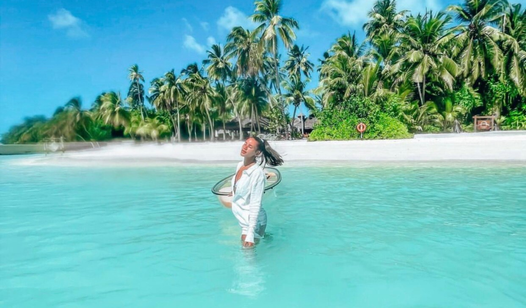 Bonjour! Visit Maldives x Amplitudes Targets the French Market in New Collab