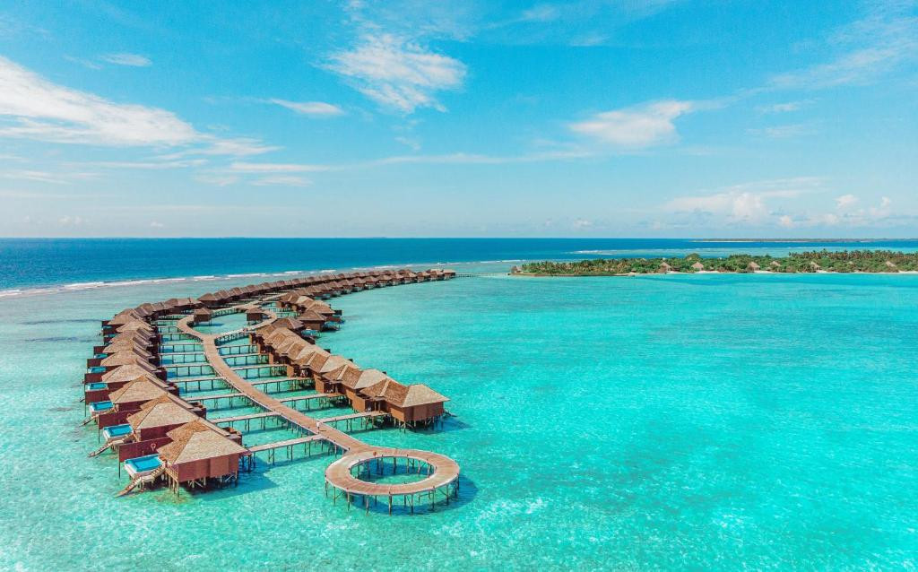 Hideaway Beach Resort & Spa Nominated for Three 2025 World Travel Awards