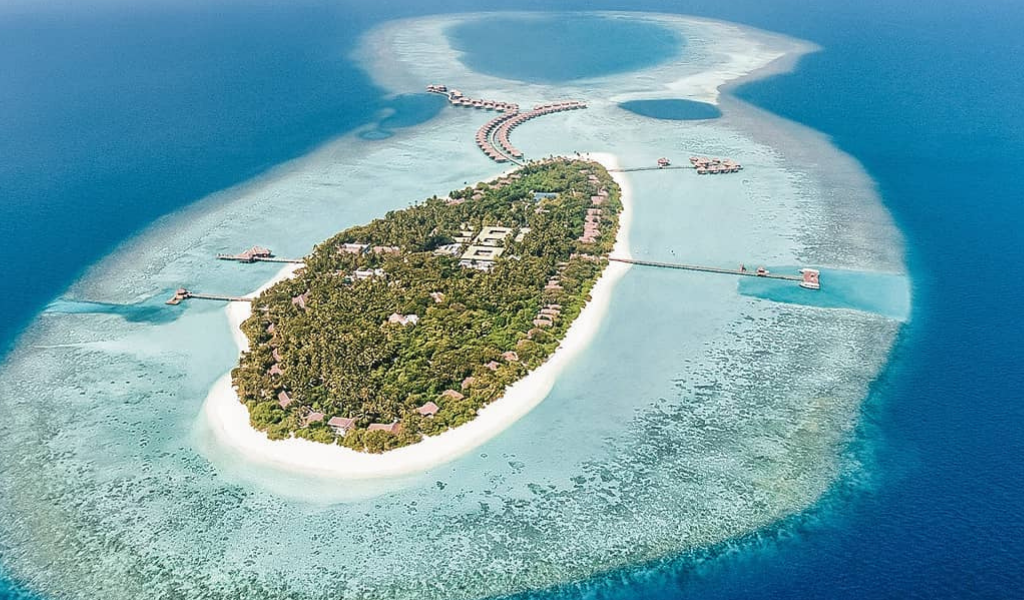 Happy 4 Years To The Marvelous, Tropical Bliss, Vakkaru Maldives!
