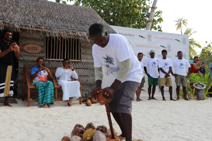 Fushifaru Maldives- Coconut Palm Climbing Contest